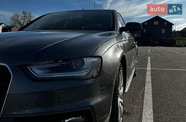 Седан Audi A4 2014 в Києві