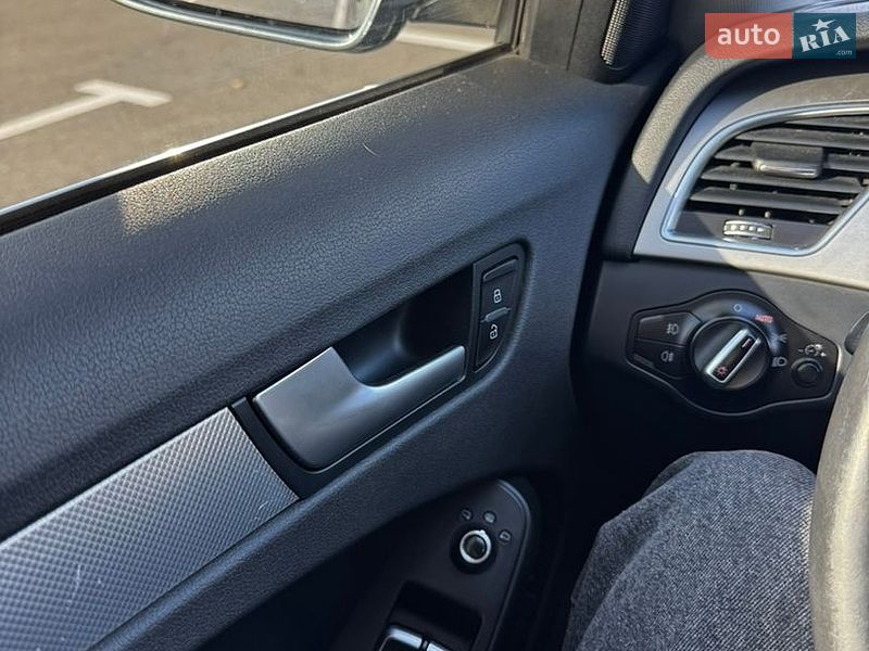 Седан Audi A4 2014 в Києві