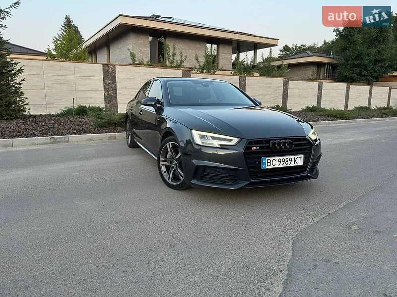 Audi A4 2017