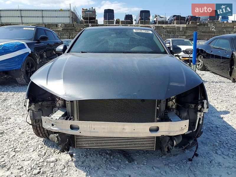 Седан Audi A4 2021 в Львові