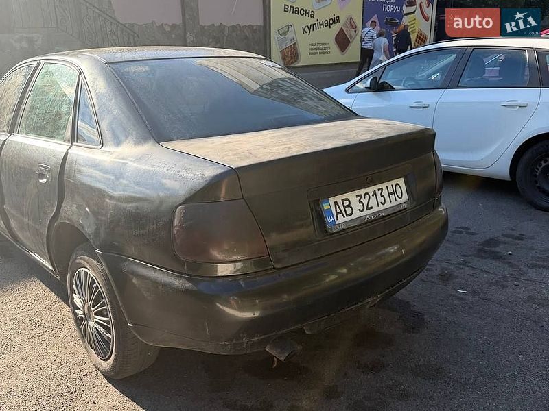 Седан Audi A4 1997 в Черкассах