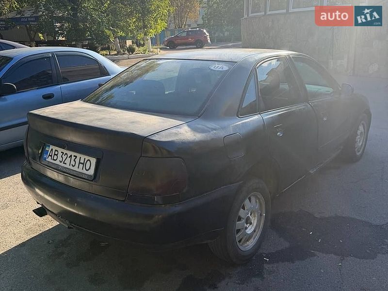 Седан Audi A4 1997 в Черкассах