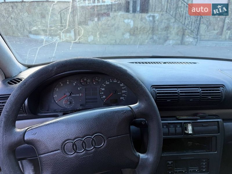 Седан Audi A4 1997 в Черкассах