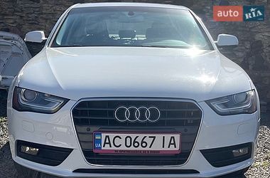 Седан Audi A4 2015 в Луцке