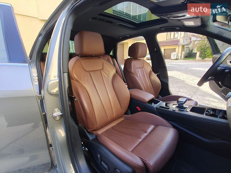 Седан Audi A4 2023 в Ивано-Франковске