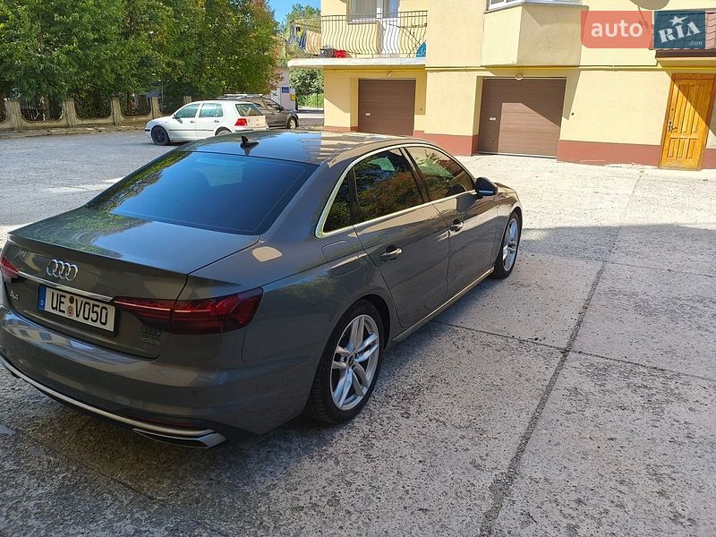 Седан Audi A4 2023 в Ивано-Франковске