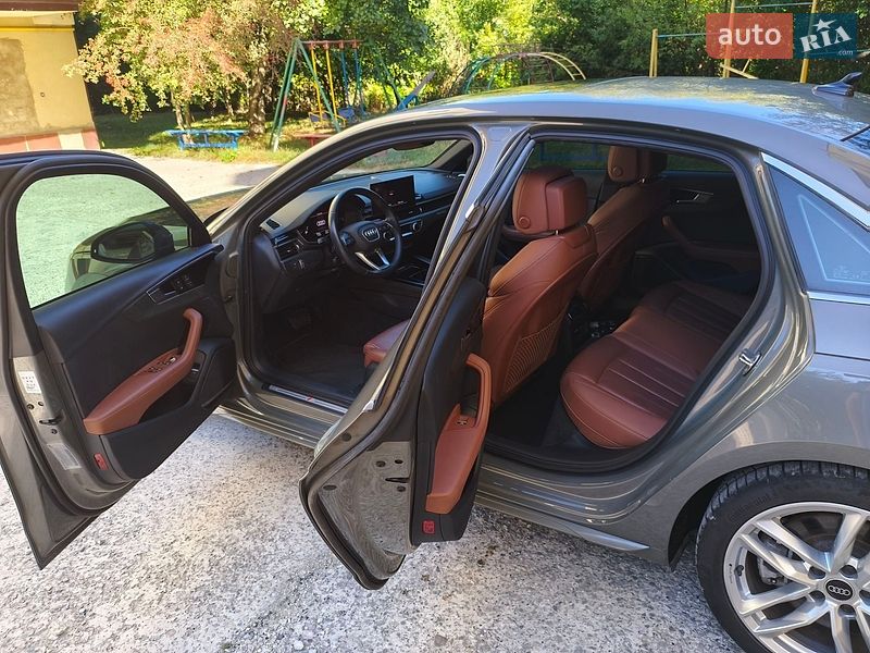 Седан Audi A4 2023 в Івано-Франківську