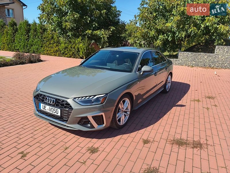 Седан Audi A4 2023 в Ивано-Франковске