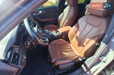 Седан Audi A4 2023 в Ивано-Франковске