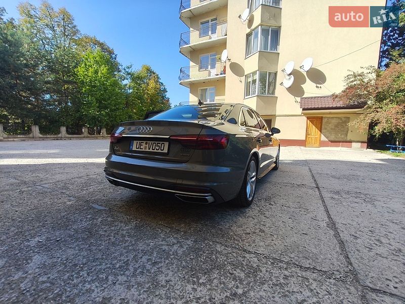 Седан Audi A4 2023 в Ивано-Франковске