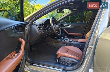 Седан Audi A4 2023 в Ивано-Франковске