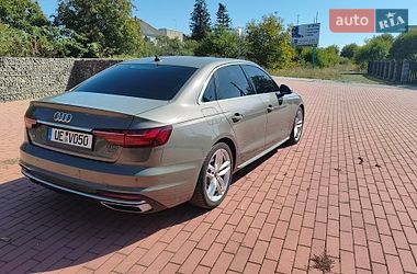 Седан Audi A4 2023 в Ивано-Франковске