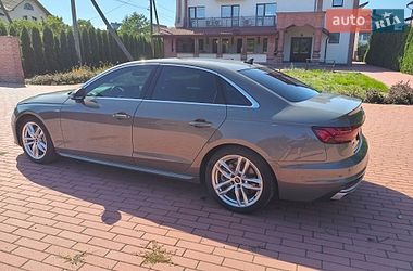 Седан Audi A4 2023 в Ивано-Франковске