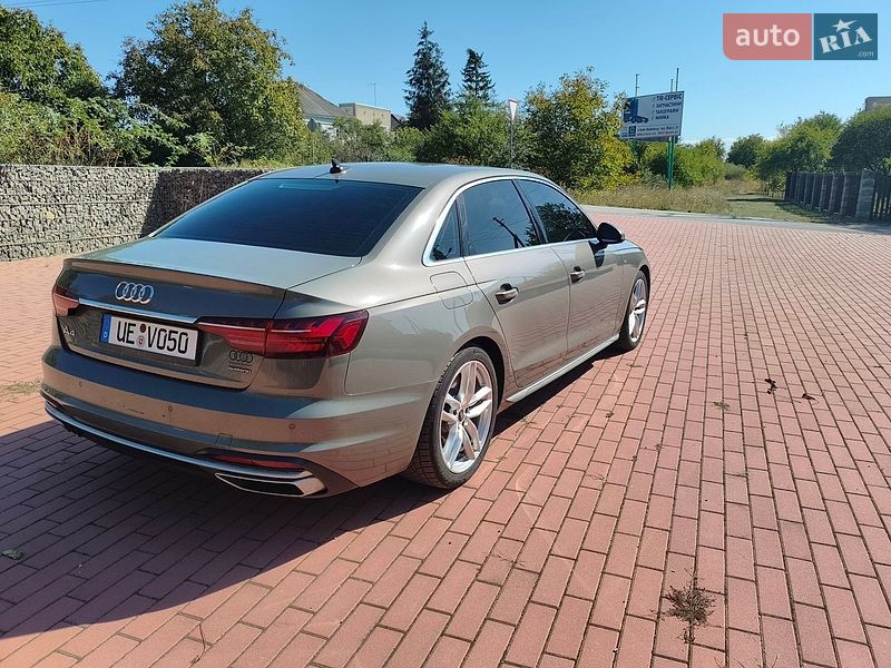 Седан Audi A4 2023 в Ивано-Франковске