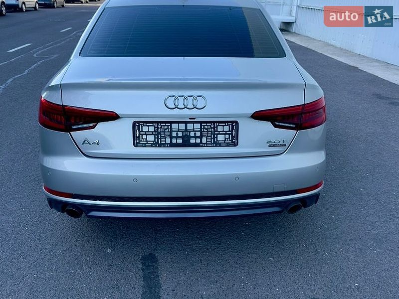 Седан Audi A4 2017 в Луцке