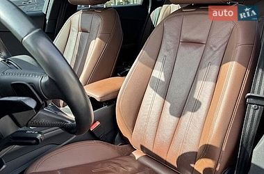 Седан Audi A4 2018 в Львове