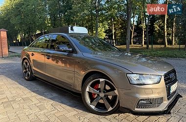 Седан Audi A4 2013 в Львове