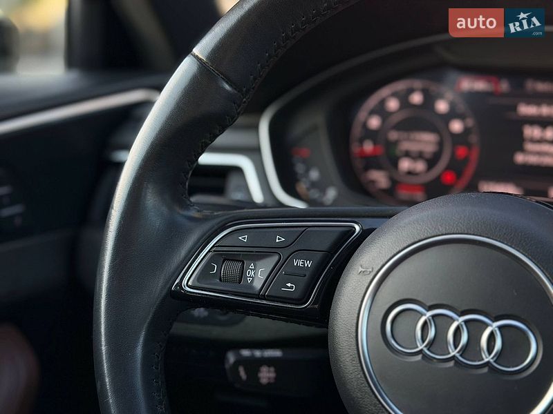 Седан Audi A4 2019 в Львове