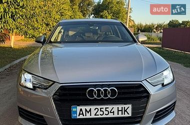 Универсал Audi A4 2016 в Киеве