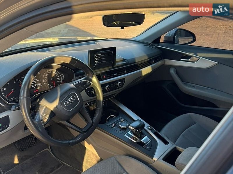 Универсал Audi A4 2016 в Киеве