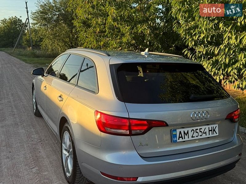 Универсал Audi A4 2016 в Киеве