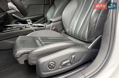 Седан Audi A4 2022 в Днепре