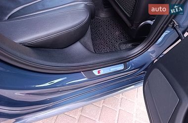Седан Audi A4 2014 в Львові