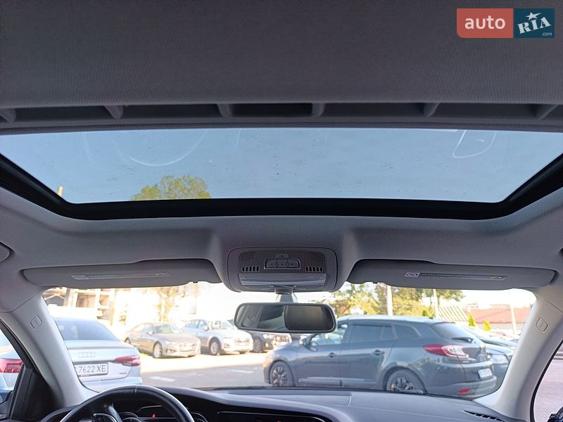 Седан Audi A4 2014 в Львові