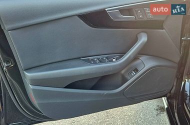 Седан Audi A4 2018 в Харкові