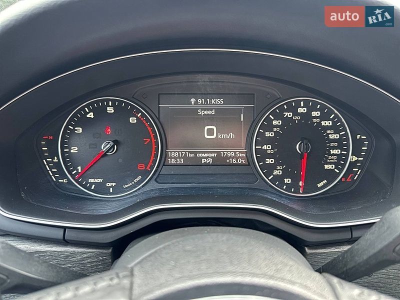 Седан Audi A4 2016 в Львове