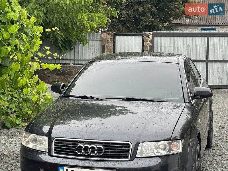 Седан Audi A4 2000 в Звягелі