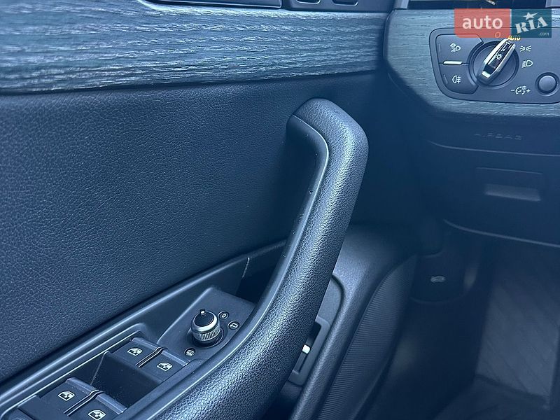 Седан Audi A4 2016 в Ивано-Франковске