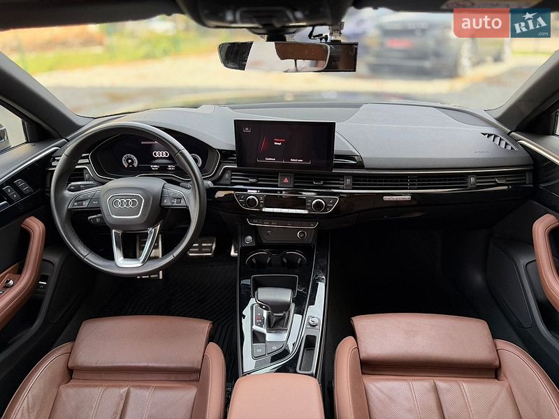 Седан Audi A4 2022 в Черновцах