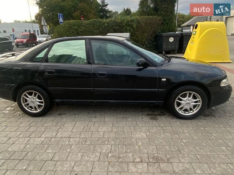 Седан Audi A4 2000 в Ивано-Франковске