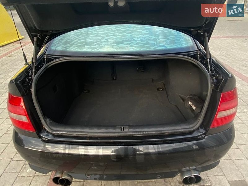 Седан Audi A4 2000 в Ивано-Франковске
