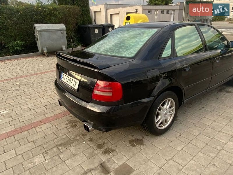 Седан Audi A4 2000 в Ивано-Франковске