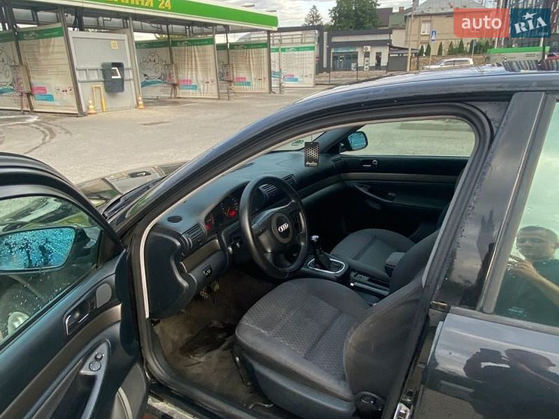 Седан Audi A4 2000 в Ивано-Франковске