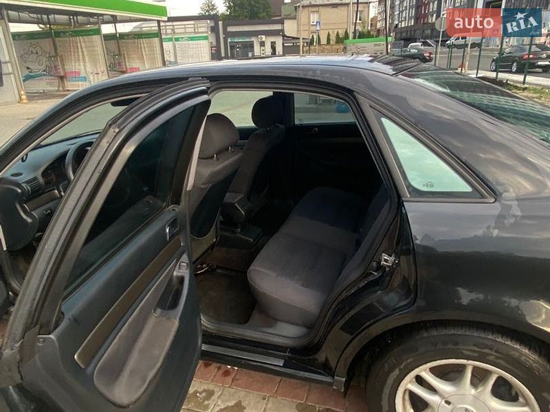Седан Audi A4 2000 в Ивано-Франковске