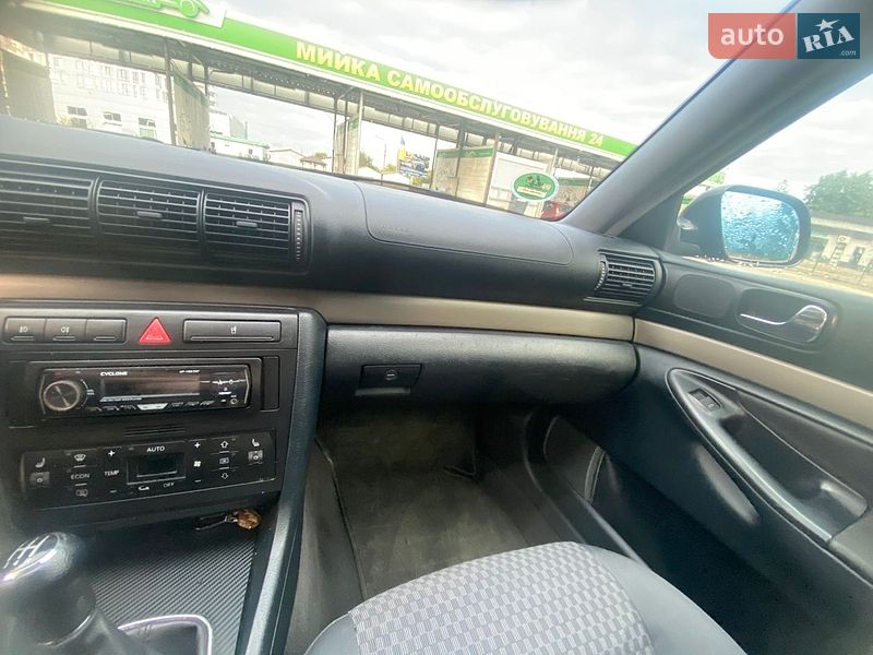 Седан Audi A4 2000 в Ивано-Франковске
