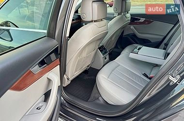 Седан Audi A4 2021 в Києві