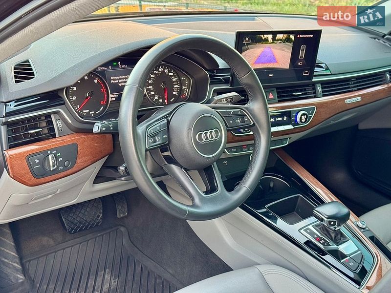 Седан Audi A4 2021 в Києві