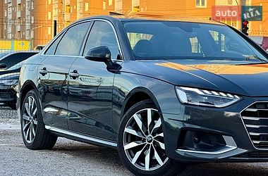 Седан Audi A4 2021 в Києві