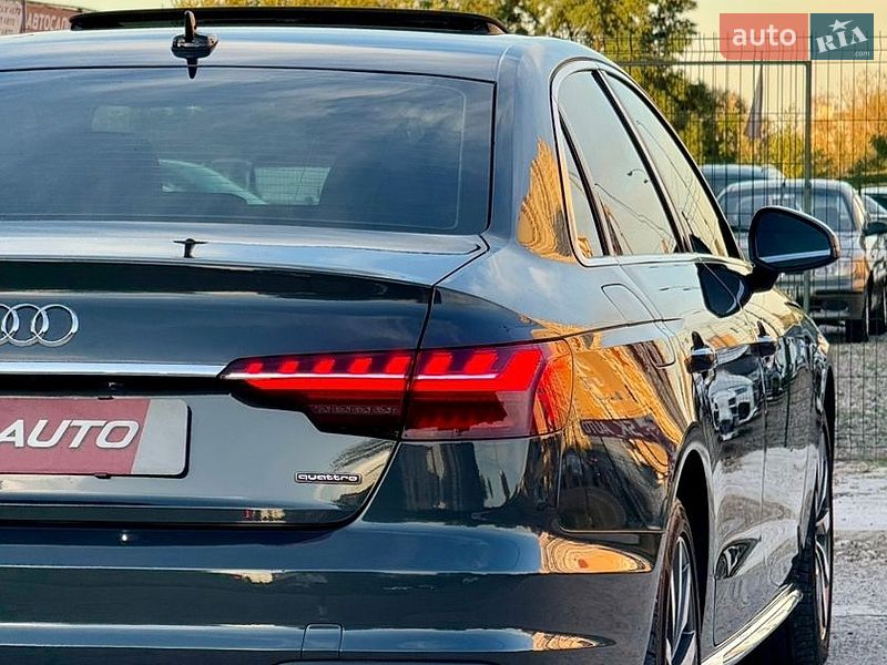 Седан Audi A4 2021 в Києві