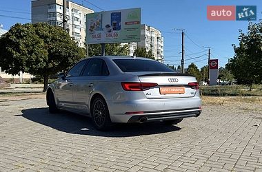 Седан Audi A4 2018 в Кропивницькому