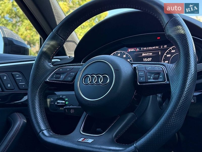 Седан Audi A4 2018 в Кропивницькому