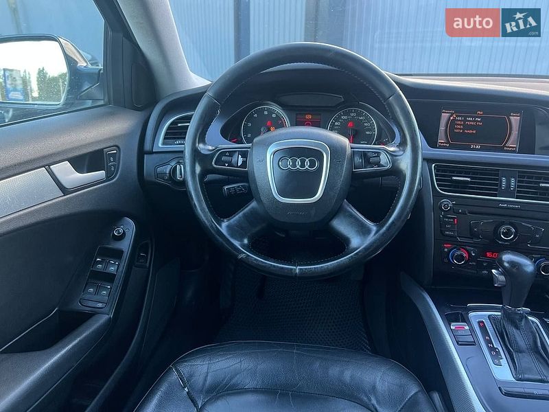 Седан Audi A4 2010 в Киеве