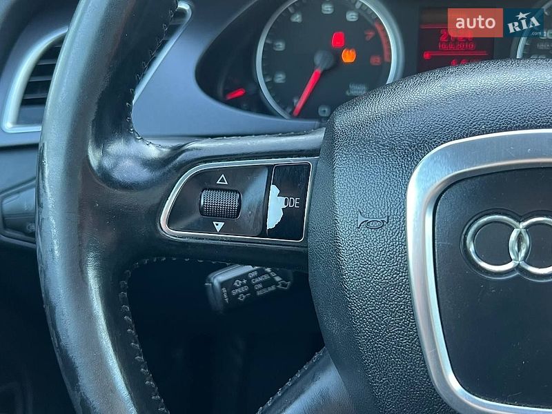 Седан Audi A4 2010 в Киеве