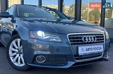 Седан Audi A4 2010 в Киеве