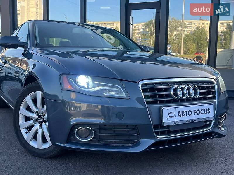 Седан Audi A4 2010 в Киеве