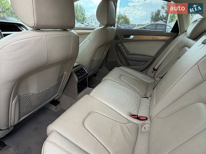 Седан Audi A4 2008 в Києві